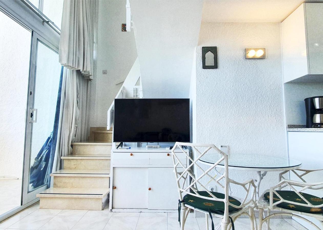 Skol 701. One Bedroom Duplex With Exceptional Sea Views. Марбелья Экстерьер фото